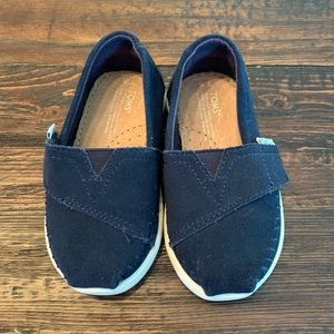 SOLD TOMS, Navy Suede, Toddler 5